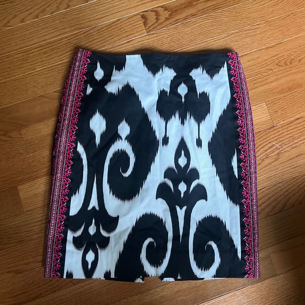White House Black Market pencil skirt 0